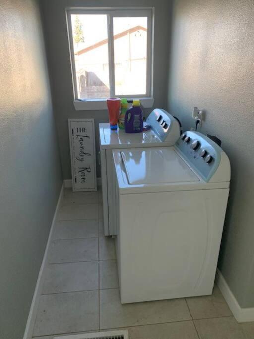 Stylish Basement Studio In Central El Paso - Very Spacious 외부 사진